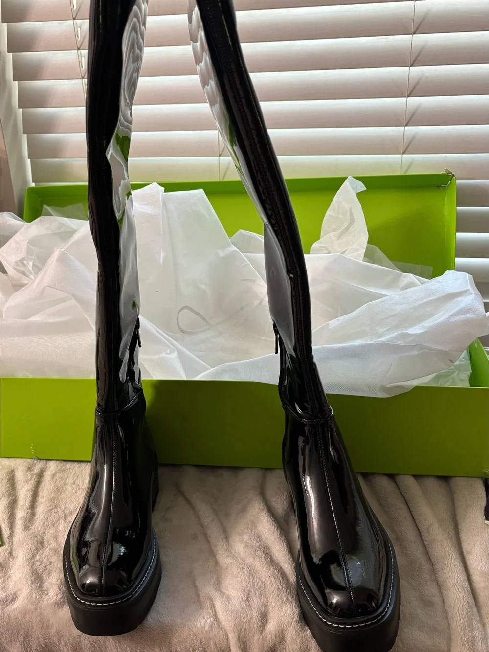 Sam Edelman patent gloss